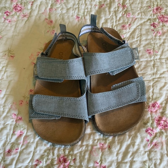 5/$25 Kids OshKosh Sandals - Picture 2 of 8
